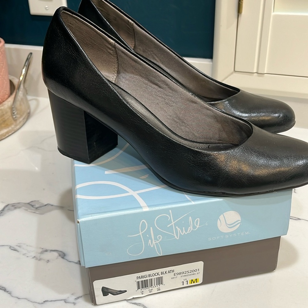 🎉Host Pick🎉 Life Stride black block heel pumps
